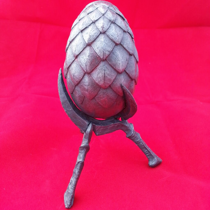 Illustration for article titled A Dragon Egg That Hatches Into A Beautiful Game Of Thrones Ring